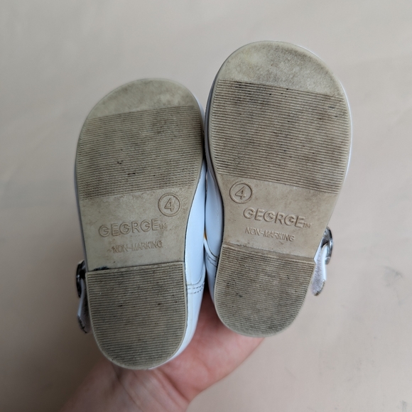 George White Mary Jane Baby Shoes Size 4 - Picture 6 of 7